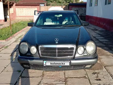 Mercedes-Benz E 280 1996 года за 2 600 000 тг. в Алматы