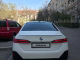 BMW 520 2023 года за 32 000 000 тг. в Алматы – фото 3