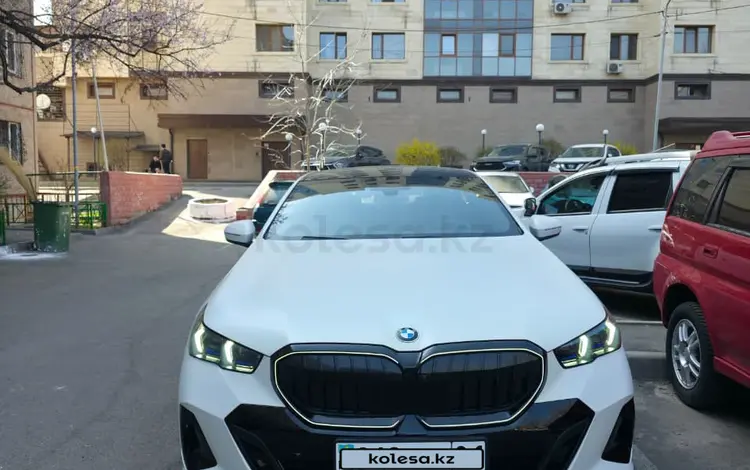 BMW 520 2023 года за 30 000 000 тг. в Алматы