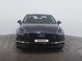 Hyundai Sonata 2020 года за 10 590 000 тг. в Астана – фото 2