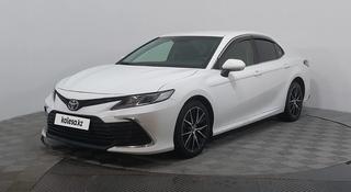 Toyota Camry 2022 года за 10 350 000 тг. в Астана