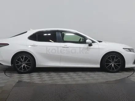 Toyota Camry 2022 года за 10 350 000 тг. в Астана – фото 4