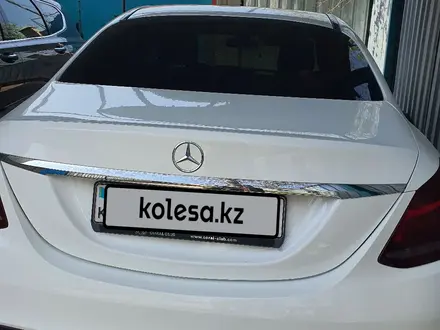 Mercedes-Benz C 180 2016 года за 10 500 000 тг. в Алматы – фото 16