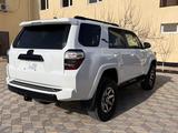 Toyota 4Runner 2022 года за 31 898 292 тг. в Актау – фото 4