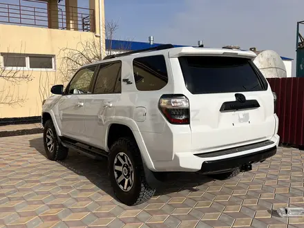 Toyota 4Runner 2022 года за 31 898 292 тг. в Актау – фото 5