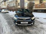 Toyota Camry 2017 года за 13 700 000 тг. в Алматы