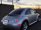 Volkswagen Beetle 2000 года за 2 670 000 тг. в Караганда – фото 4