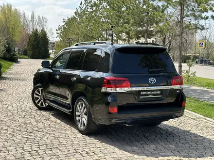 Toyota Land Cruiser 2017 года за 35 000 000 тг. в Алматы – фото 9