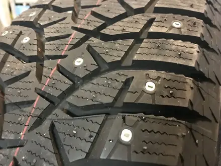 Bridgestone Blizzak Spike-02 SUV 235/55 R19 за 170 000 тг. в Астана