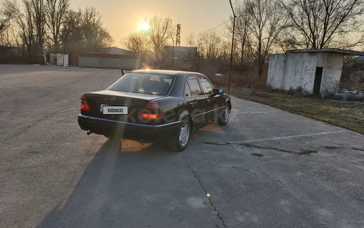 Mercedes-Benz C 180 1995 года за 1 100 000 тг. в Алматы