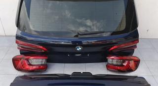 Крышка багажника нижняя BMW за 385 000 тг. в Алматы