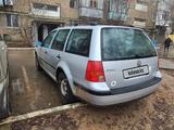 Volkswagen Golf 2001 годаүшін2 500 000 тг. в Актобе – фото 4