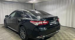 Toyota Camry 2023 года за 13 100 000 тг. в Алматы – фото 2