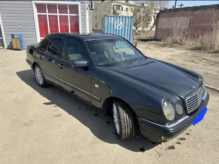 Mercedes-Benz E 300 1995 года за 2 500 000 тг. в Жезказган – фото 6