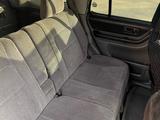 Honda CR-V 1997 года за 3 300 000 тг. в Сатпаев – фото 5
