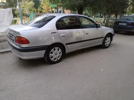 Toyota Avensis 1999 года за 3 200 000 тг. в Актобе – фото 9