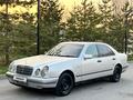 Mercedes-Benz E 230 1996 года за 2 000 000 тг. в Алматы