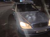 Mercedes-Benz S 430 2000 года за 3 100 000 тг. в Астана – фото 2