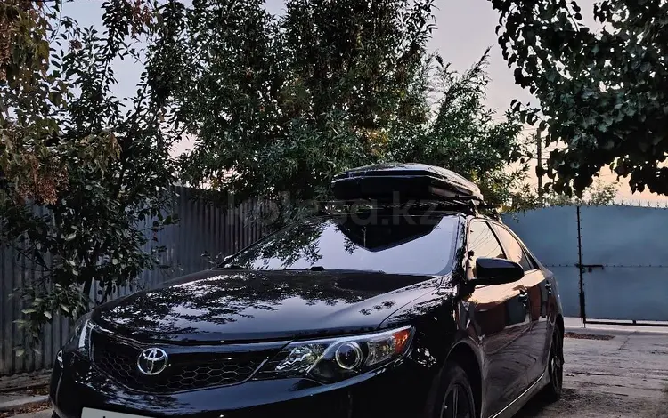 Toyota Camry 2014 годаүшін7 600 000 тг. в Атырау