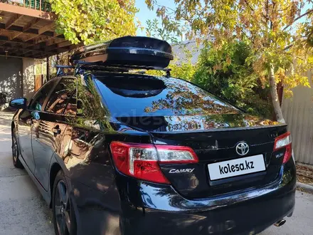 Toyota Camry 2014 года за 7 600 000 тг. в Атырау – фото 4