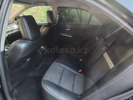 Toyota Camry 2014 года за 7 600 000 тг. в Атырау – фото 7