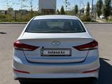Hyundai Elantra 2018 года за 6 800 000 тг. в Конаев (Капшагай) – фото 3