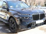 BMW X7 2023 года за 79 000 000 тг. в Алматы – фото 2