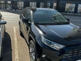 Toyota RAV4 2021 года за 20 500 000 тг. в Астана – фото 3