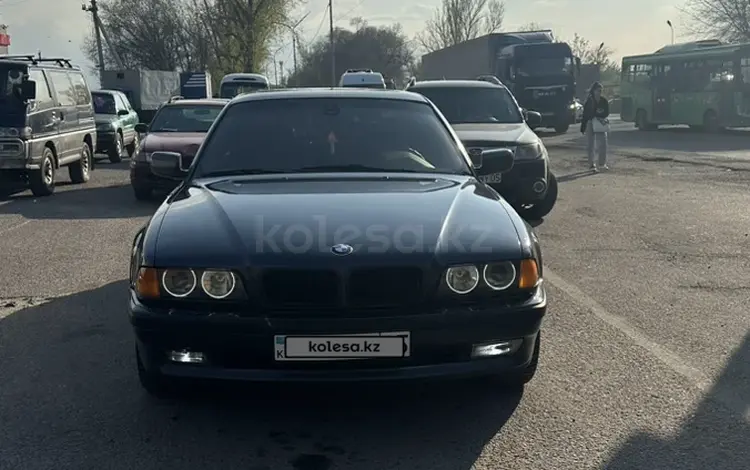 BMW 735 1996 года за 3 800 000 тг. в Алматы