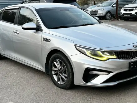 Kia K5 2019 года за 7 700 000 тг. в Алматы – фото 2