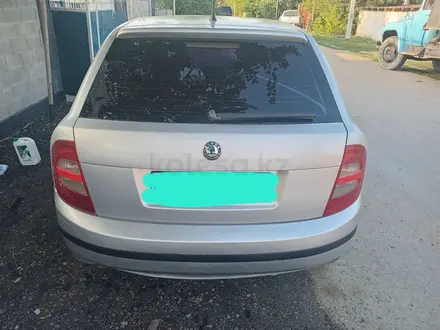 Skoda Fabia 2001 года за 1 350 000 тг. в Алматы – фото 2