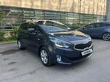 Kia Carens 2014 года за 7 800 000 тг. в Алматы – фото 2