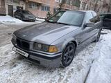 BMW 320 1994 года за 1 300 000 тг. в Алматы
