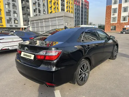 Toyota Camry 2017 года за 11 500 000 тг. в Алматы – фото 3