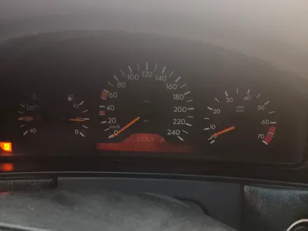 Mercedes-Benz E 240 1998 года за 3 100 000 тг. в Кокшетау – фото 12