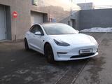 Tesla Model 3 2022 года за 17 500 000 тг. в Алматы – фото 2