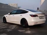 Tesla Model 3 2022 года за 17 500 000 тг. в Алматы – фото 5
