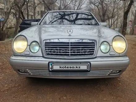 Mercedes-Benz E 280 1998 года за 3 650 000 тг. в Алматы