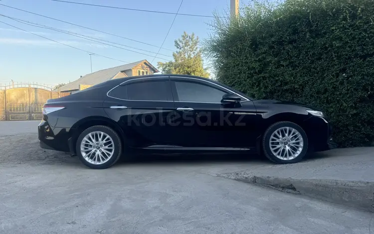 Toyota Camry 2019 года за 15 500 000 тг. в Семей