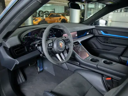 Porsche Taycan 2024 года за 99 000 000 тг. в Алматы – фото 14