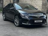 Toyota Camry 2017 года за 12 500 000 тг. в Алматы – фото 2