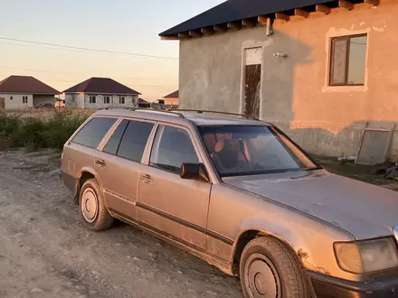 Mercedes-Benz E 200 1989 года за 800 000 тг. в Алматы – фото 3