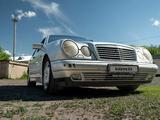 Mercedes-Benz E 320 1999 годаүшін3 500 000 тг. в Караганда – фото 2