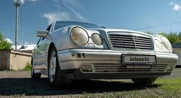 Mercedes-Benz E 320 1999 годаүшін3 500 000 тг. в Караганда – фото 2