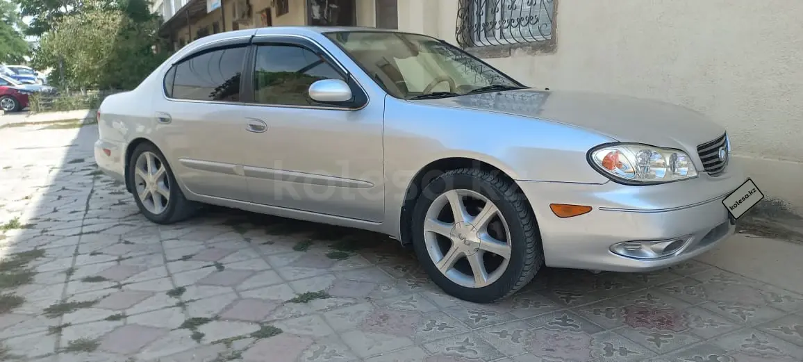 Infiniti i35, 2001