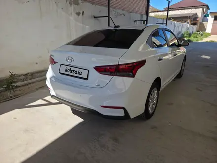 Hyundai Accent 2019 года за 7 000 000 тг. в Актау – фото 4