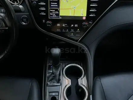 Toyota Camry 2019 года за 14 500 000 тг. в Тараз – фото 12