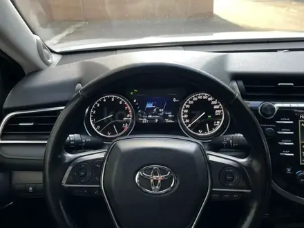 Toyota Camry 2019 года за 14 500 000 тг. в Тараз – фото 20
