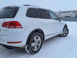 Volkswagen Touareg 2012 года за 10 000 000 тг. в Костанай – фото 3