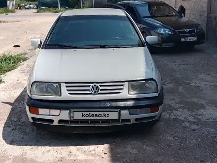Volkswagen Vento 1996 года за 1 100 000 тг. в Сарыагаш